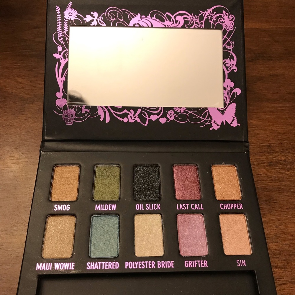 Urban Decay Ammo Eyeshadow Palette